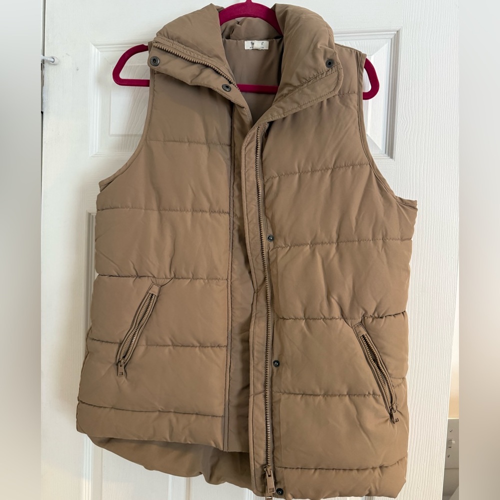 Women’s Tan Quilted Vest